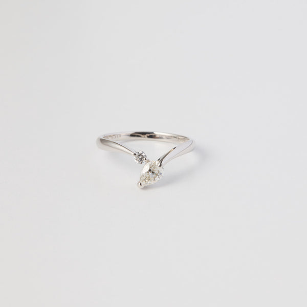 Pt900 diamond ring