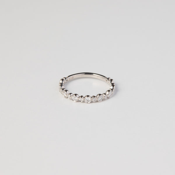 Pt900 diamond ring