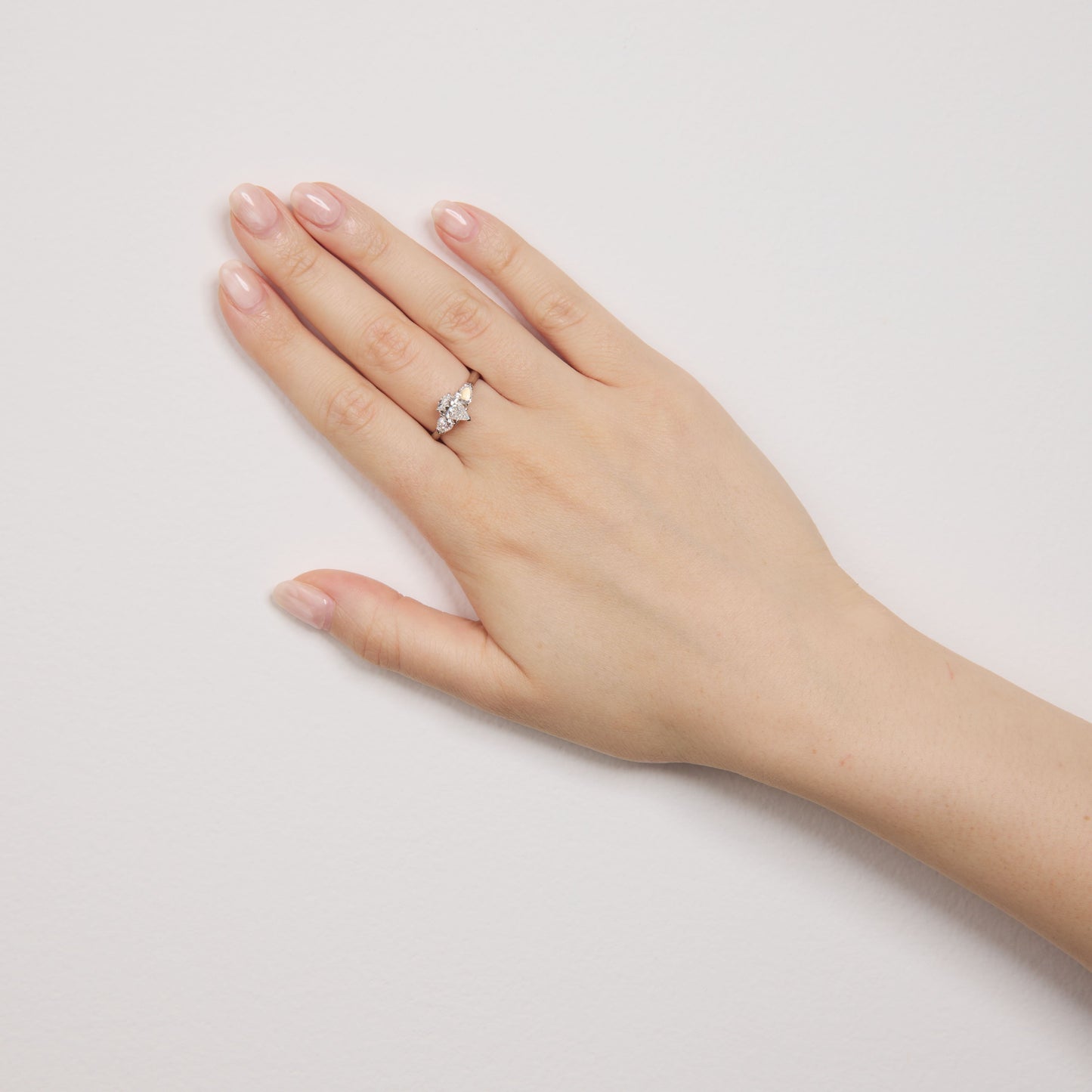 Pt900 ペアシェイプダイヤモンドリング