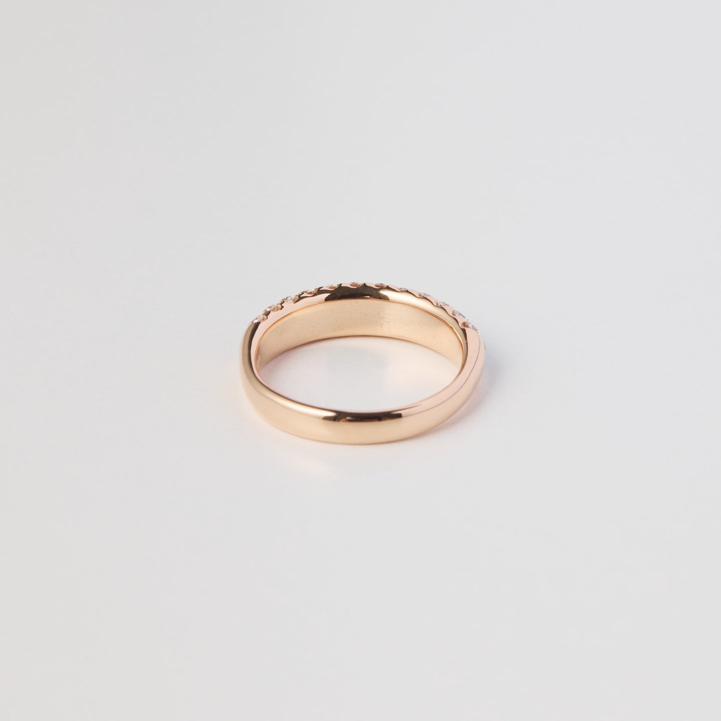 K18 pave ring 