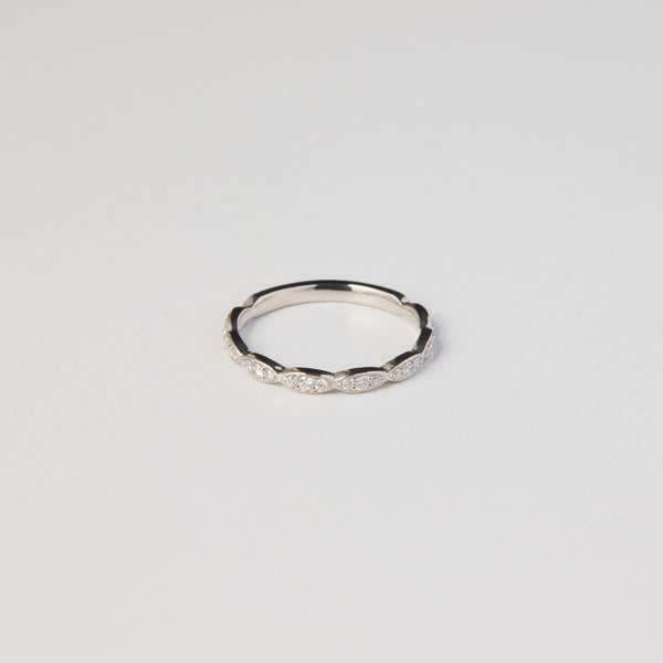 Pt900 eternity style ring 
