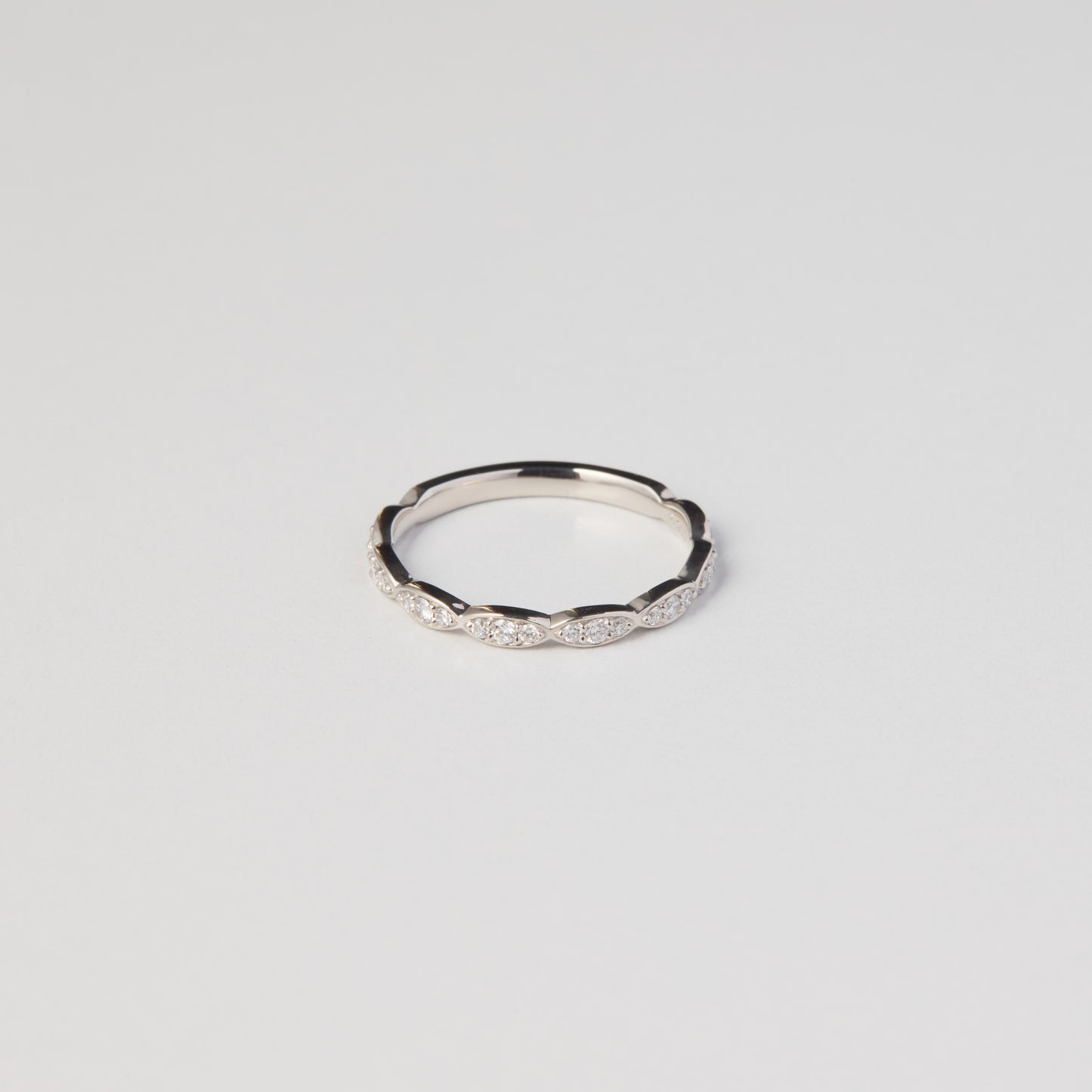 Pt900 eternity style ring 