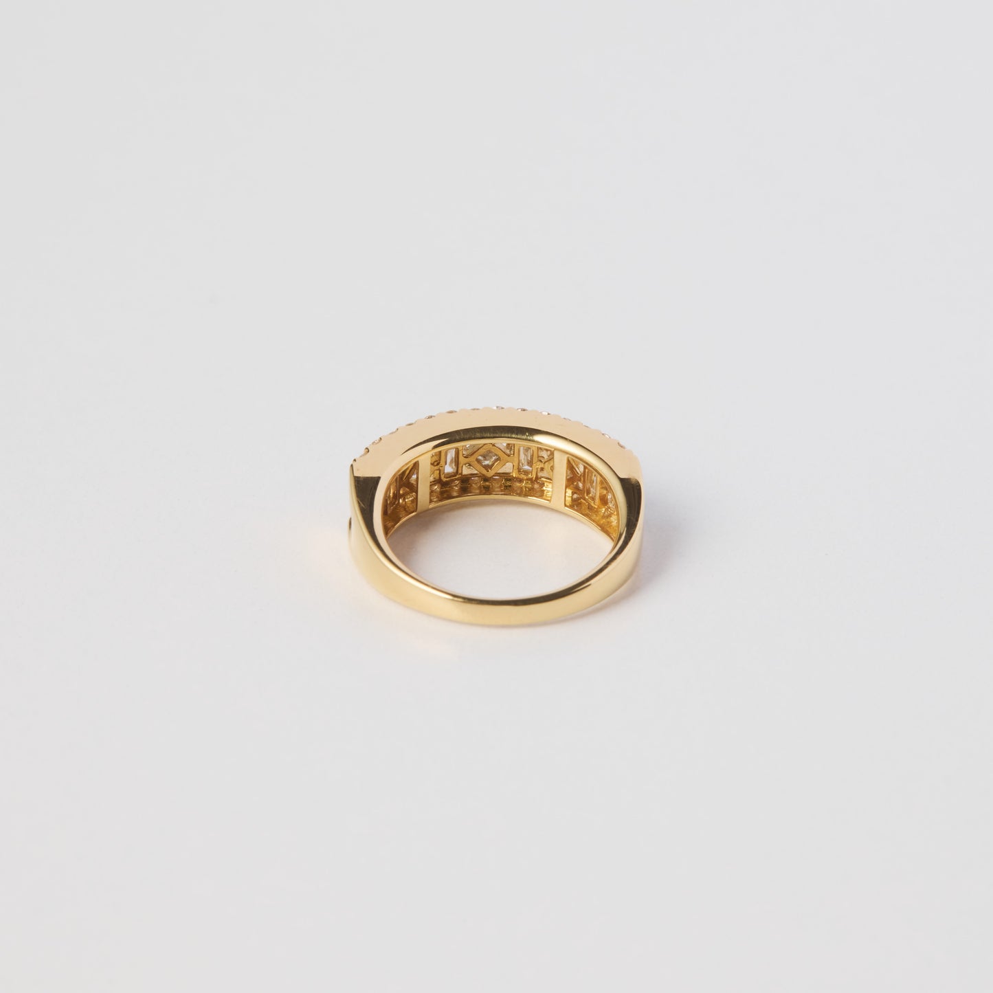 K18 yellow gold pinky ring 