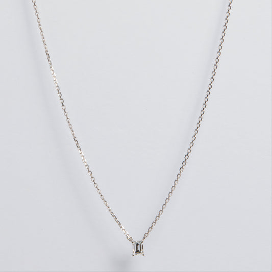 Pt900 diamond necklace 