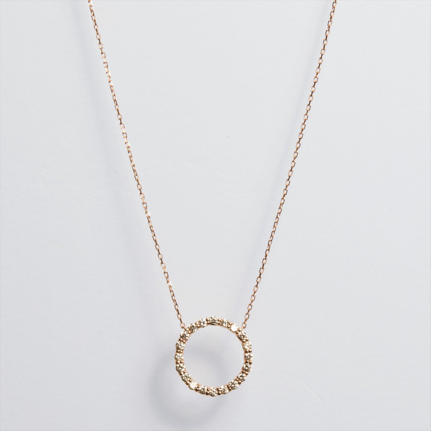 K18 diamond circle motif necklace 