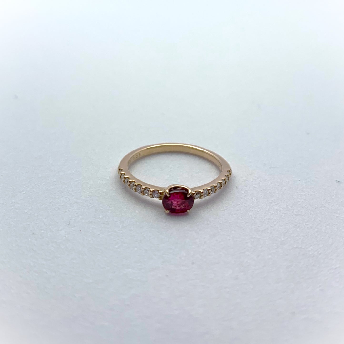 K18 pink gold ruby ​​pinky ring 